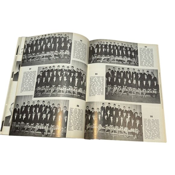 Lindsay Place High School Tartan Tie Yearbook 1969 Pointe Claire Quebec Book - Picture 4 of 6